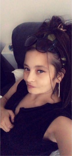 wanna see my pic just message me xxxx