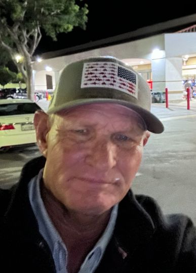 I’m single divorced looking for weekend getaways overnight stays dinner fun I’m easy-going and I’m flexible