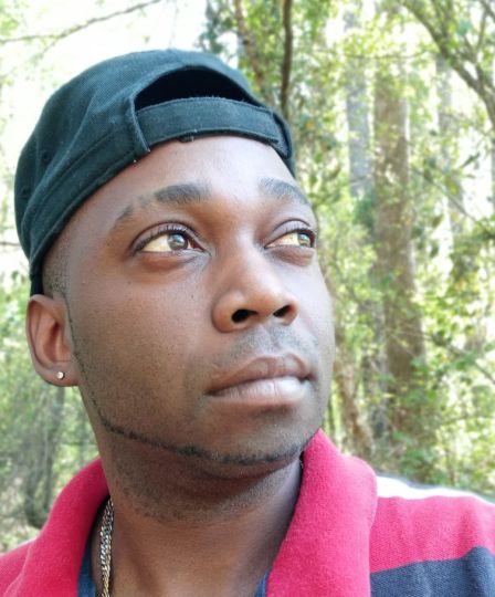 IM LOOKING FOR A WOMAN WHO LIKES TO SMOKE TINA