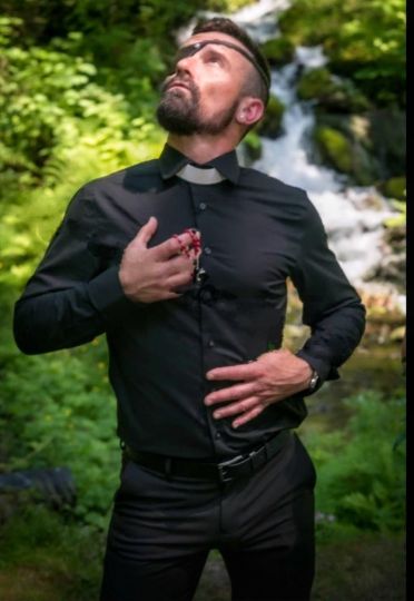 I got ordained as a minister so I could marry my friends at their wedding