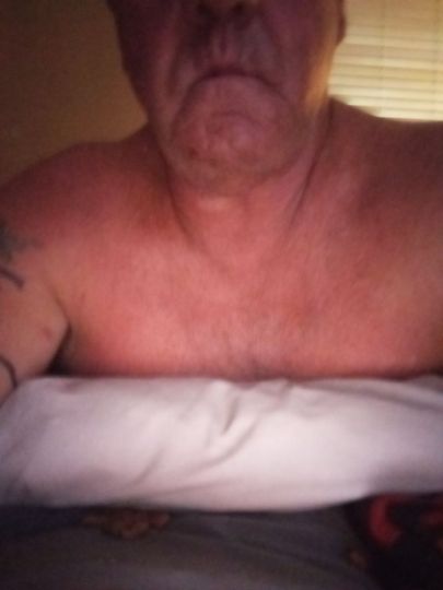 I'm being discreet  available for mm or mmf or mmm open minded and I like to push the envelope I need someone to take charge I only have a little experience ali wld like to be submissive to the right man that Kool I'll be ur b*tch till I learn more never