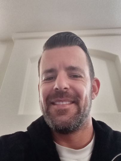 I promise, I look better later in the day. I just woke up.