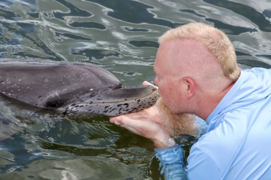 That’s Summer. She’s the first ever captive spotted dolphin.