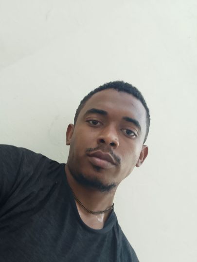 I would love to know u more beautiful I u allow me 🌹