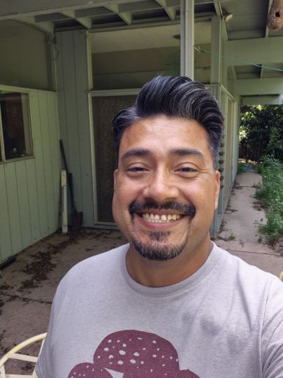 Single and looking for someone to have a connection with and honesty. Older ladies are welcome by me. I can treat you right. Just don't leave me hanging.  Location is Sacramento.