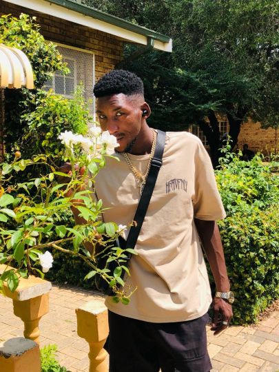 Caught up in a moment🤍