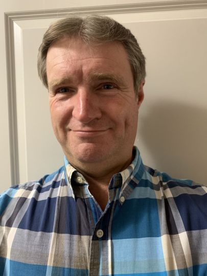 A quick selfie and I don't selfie very well.