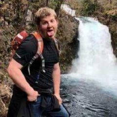 Hiked up blue pool, Oregon... would love to see it during the winter bet it would be awesome.