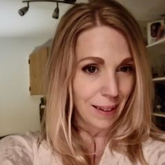 PinkLadyLotus Dating Profile