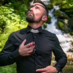 I got ordained as a minister so I could marry my friends at their wedding