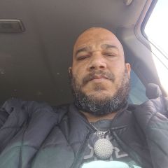 Yung21 Dating Profile