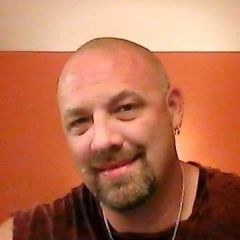 Buzzgiy73 Dating Profile