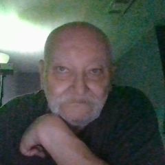 LOOKSEE25 Dating Profile