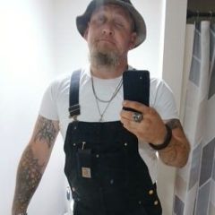 yoursifyouwantit Dating Profile