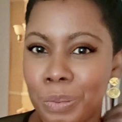 1-Laci Dating Profile