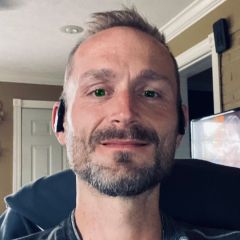 MidnightPainter Dating Profile