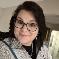 JulieJuice Dating Profile