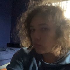 Eellyyy Dating Profile