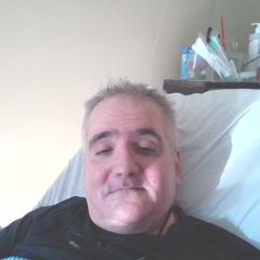 Just took a nice hot shower. I was in my old room at the time. Yeah, but. I'm looking for somebody you know. Who I could hang out with after my shower and. Have some fun with Watch TV and see what we got for computer games. Or whatever. I have mixed feel