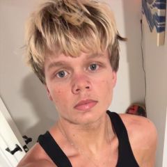 This is me just getting out of bed y’all sorry for a rough image, but I’ll get better pictures later
