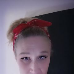 Nikkinew42 Dating Profile