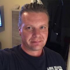 Howlie Dating Profile
