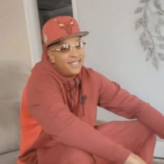 Kam32 Dating Profile